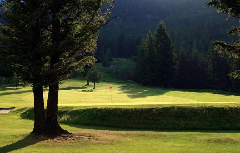 Most Photographed Holes On The Columbia Valley Golf Trail Columbia